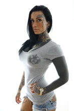 Laden Sie das Bild in den Galerie-Viewer, Girls V-Shirt Logocross bling