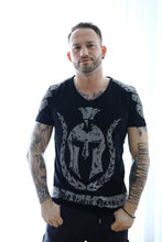 Laden Sie das Bild in den Galerie-Viewer, V-Shirt armor 1 bling