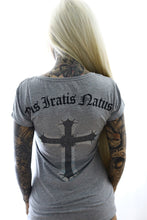 Laden Sie das Bild in den Galerie-Viewer, Girls V-Shirt Logocross bling