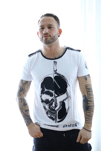 R-Shirt Skull/Helm Nieten